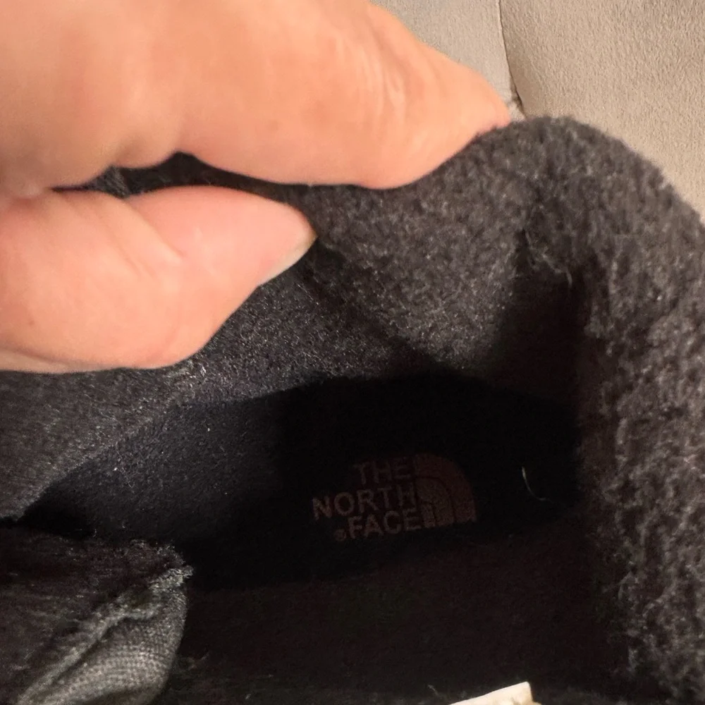 The North Face Nuptse Purna Women Shoes Size 8 black